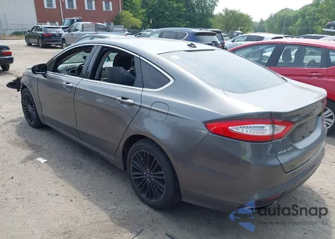 2013 Ford Fusion Se z USA, uszkodzony, nr VIN 3FA6P0H95DR381090